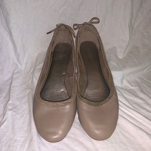 Tan Flats